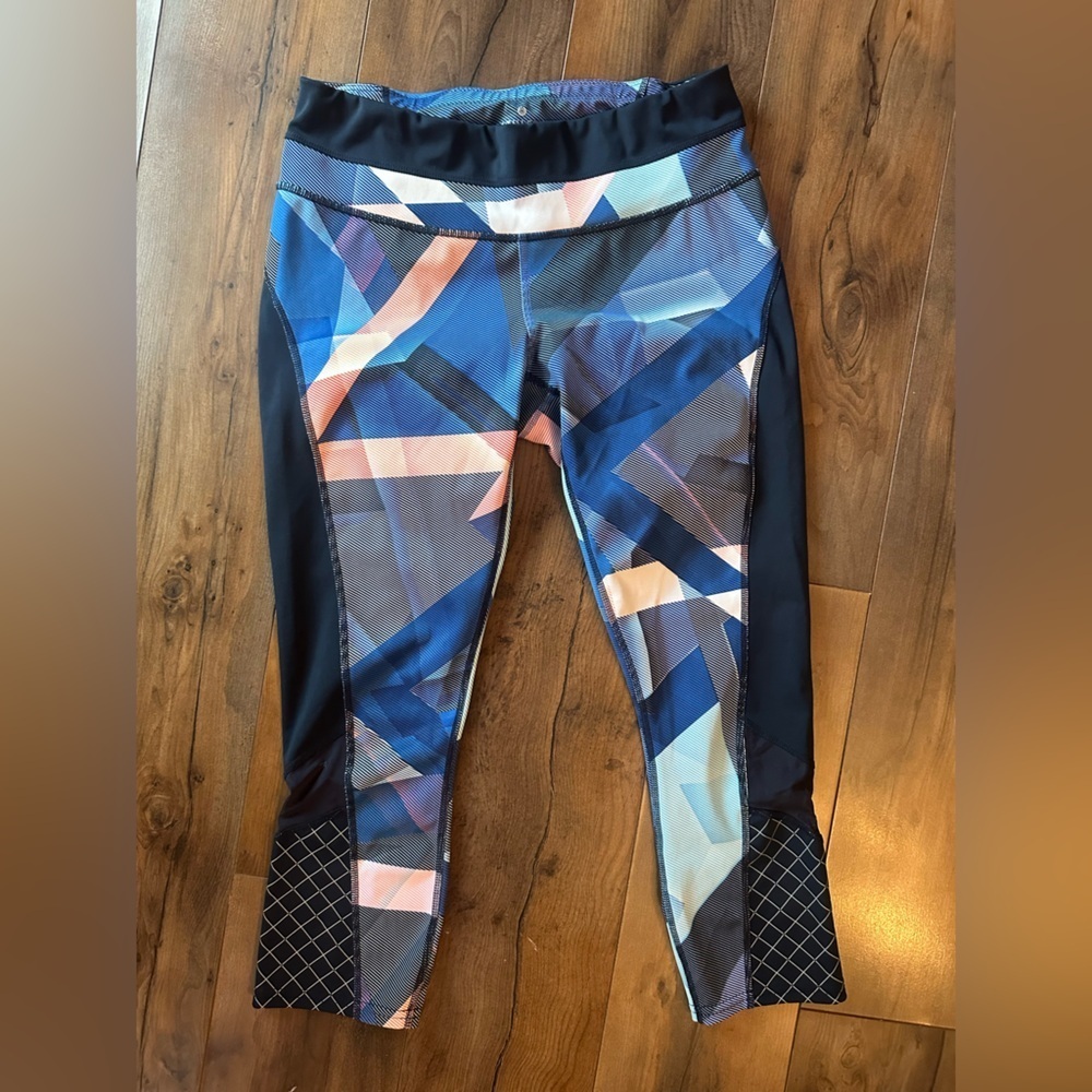 Athleta Printed Crop Leggings | Geometric Multicolor Run Tight | Size Small